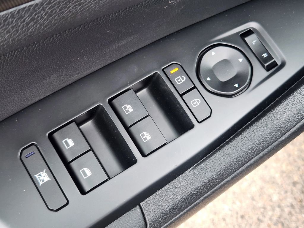 New 2026 Kia Sportage EX image 7