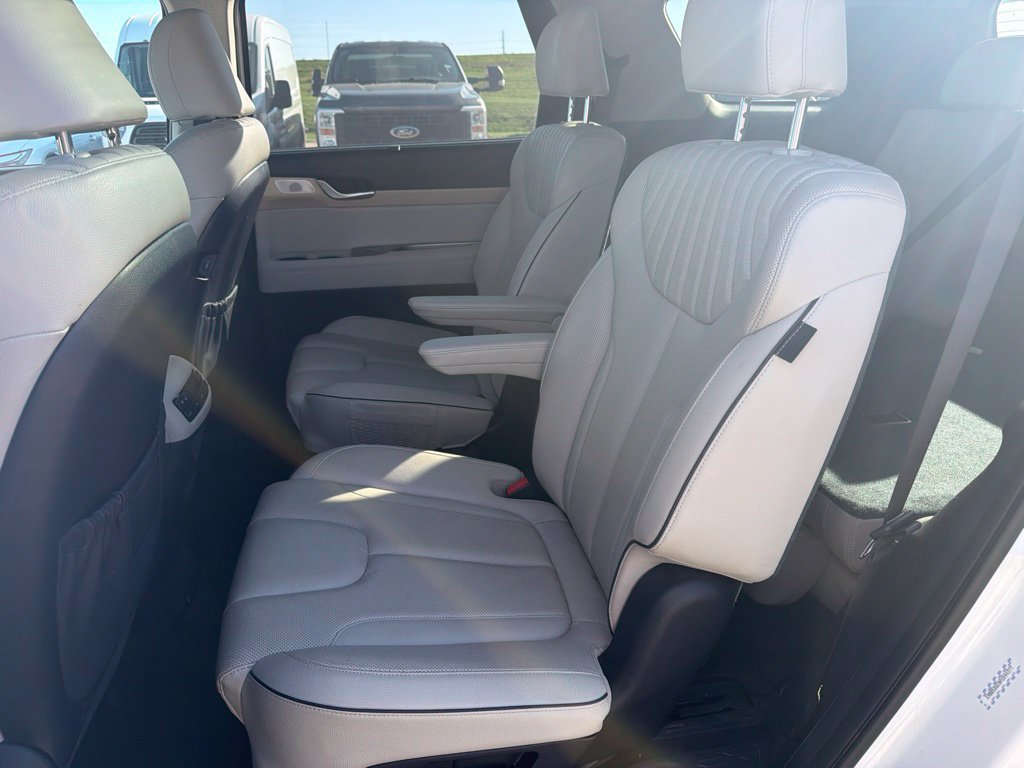 Used 2023 Hyundai Palisade Limited AWD/4WD image 10