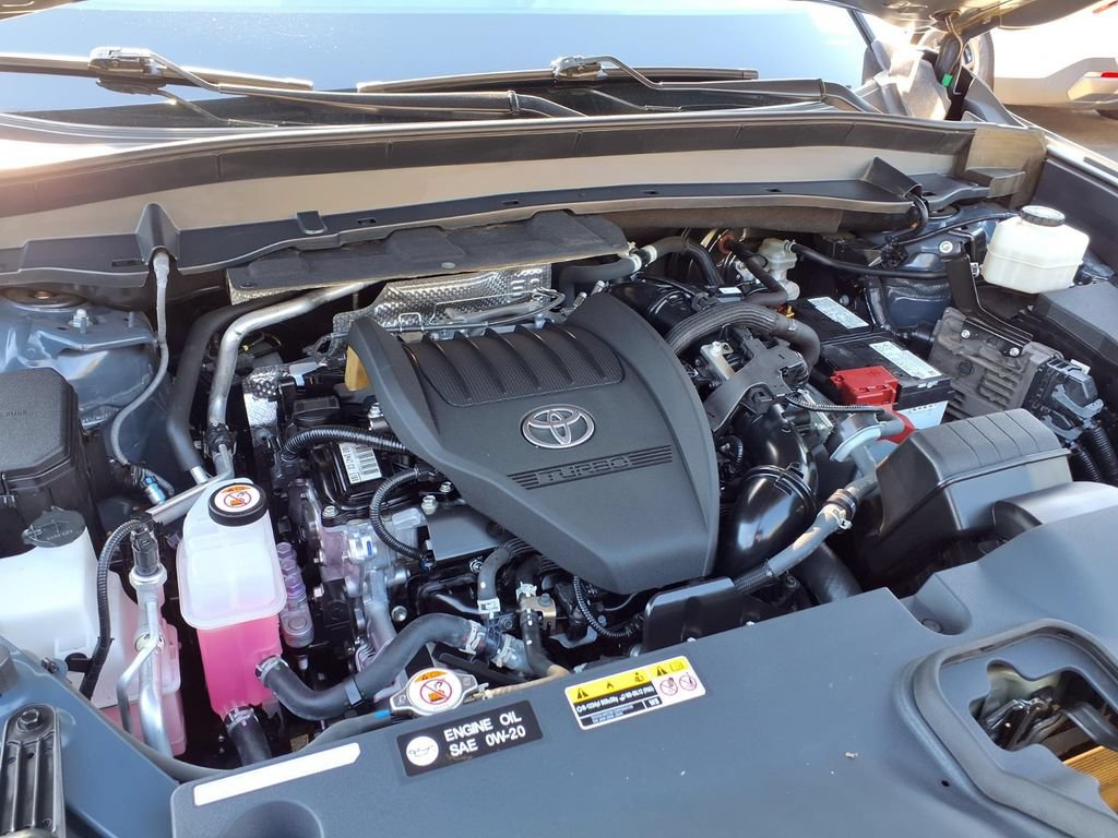 Used 2024 Toyota Grand Highlander AWD image 24