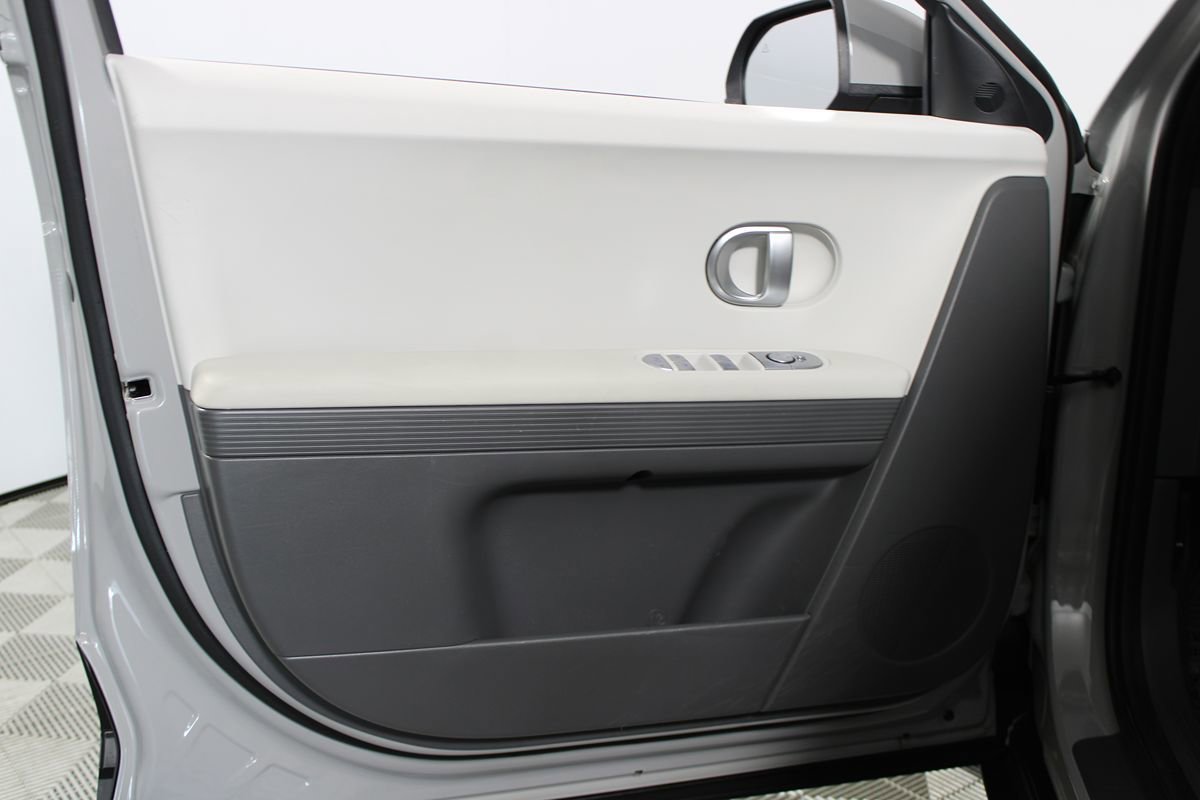 Used 2024 Hyundai Ioniq 5 SEL image 6