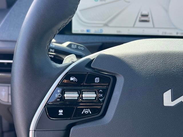 Certified 2024 Kia EV6 Light AWD/4WD image 22
