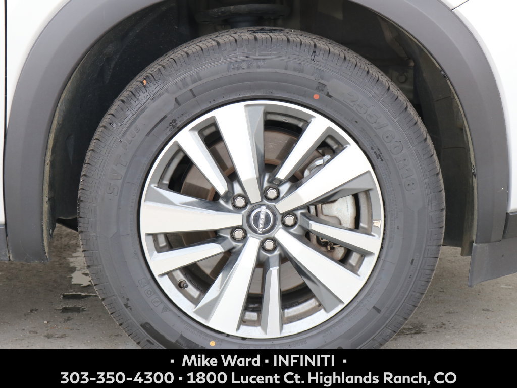 Used 2025 Nissan Pathfinder SL AWD/4WD image 6