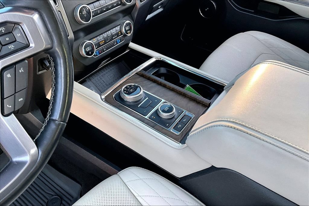 Used 2019 Ford Expedition Platinum AWD/4WD image 14