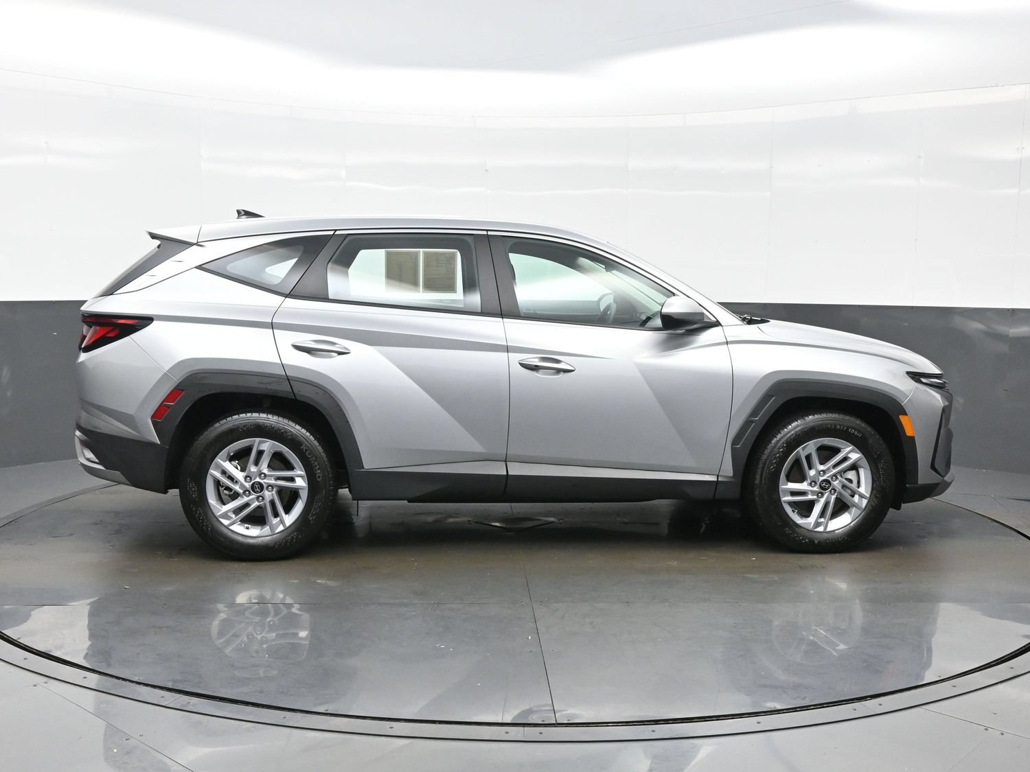 Used 2026 Hyundai Tucson SE FWD image 7