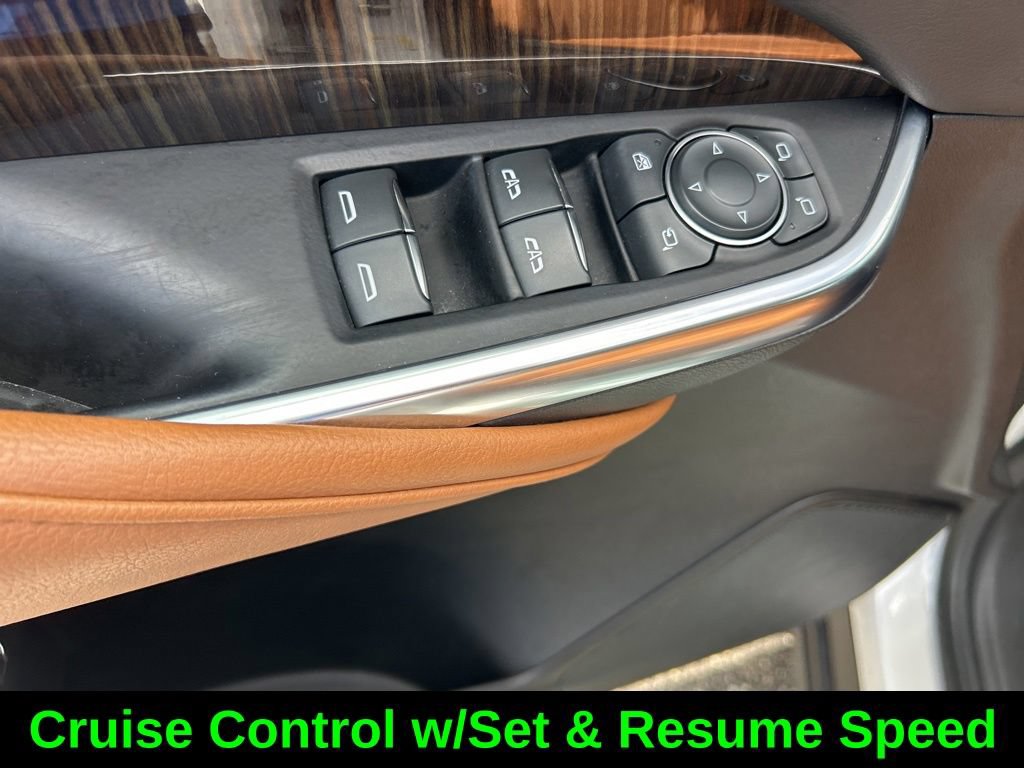Used 2022 Cadillac XT4 Premium Luxury w/ Enhanced Visibility Package FWD image 37