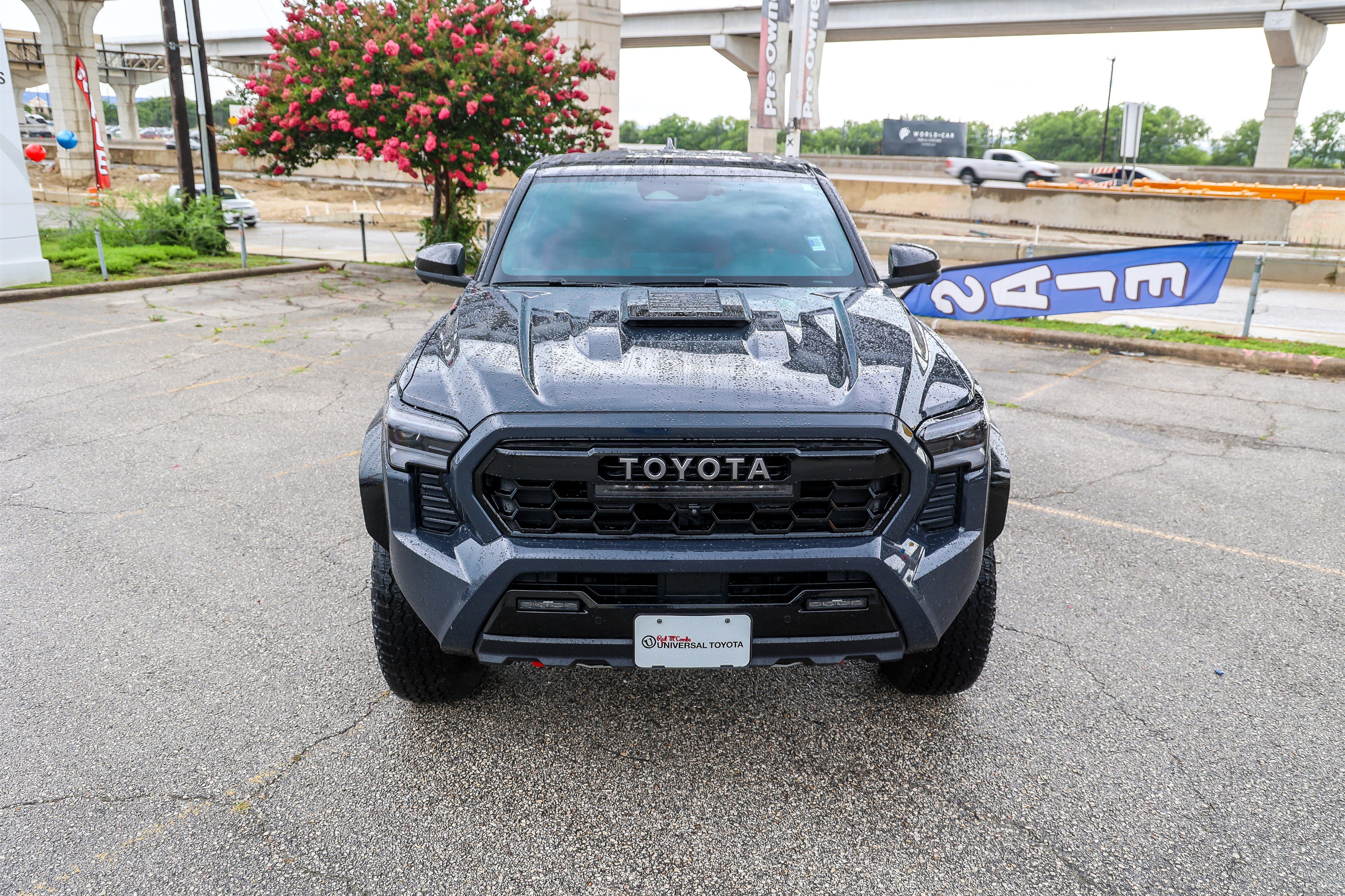 Certified 2025 Toyota Tacoma TRD Pro AWD/4WD image 4