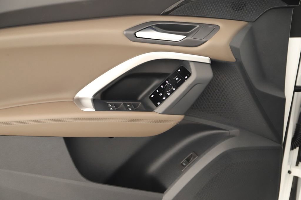 New 2025 Audi Q5 Premium image 22