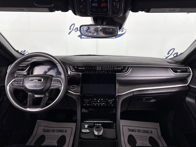 Used 2024 Jeep Grand Cherokee L Limited w/ Luxury Tech Group II image 2