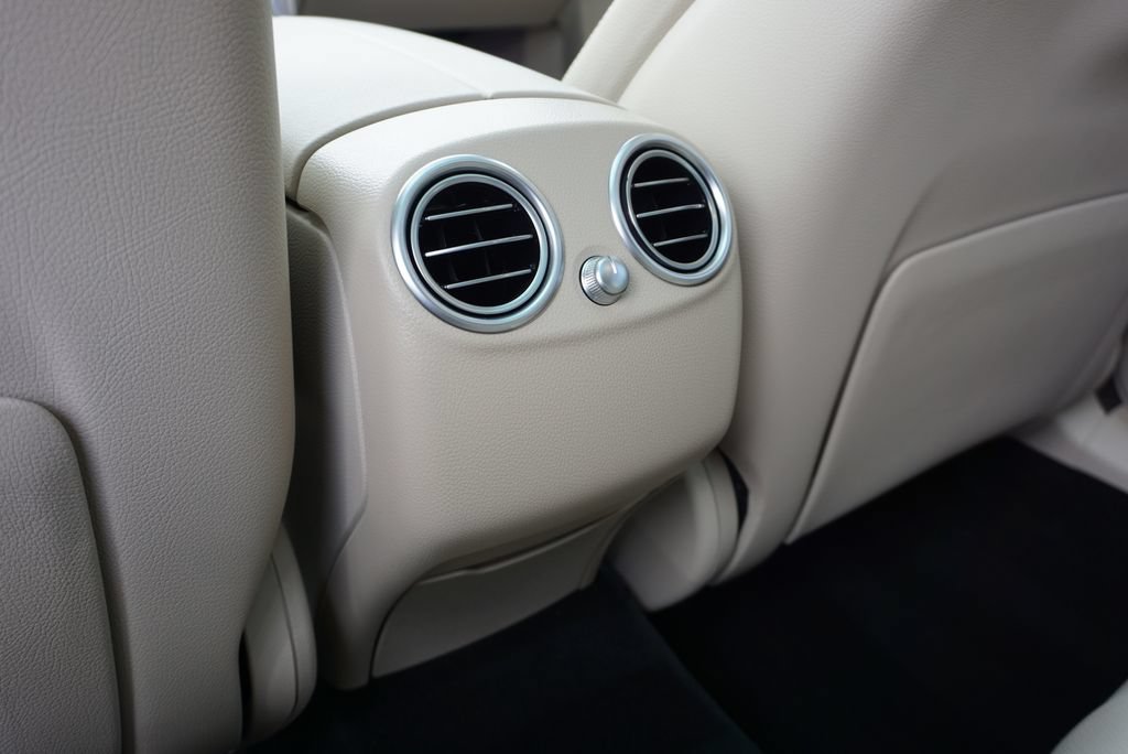 Certified 2020 Mercedes-Benz GLC 300 4MATIC image 43