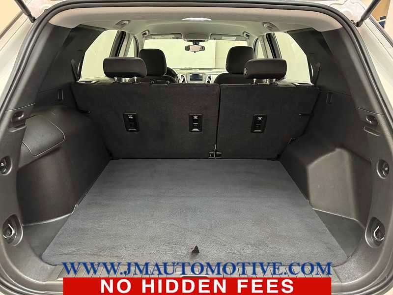 Used 2019 Chevrolet Equinox LS FWD image 16