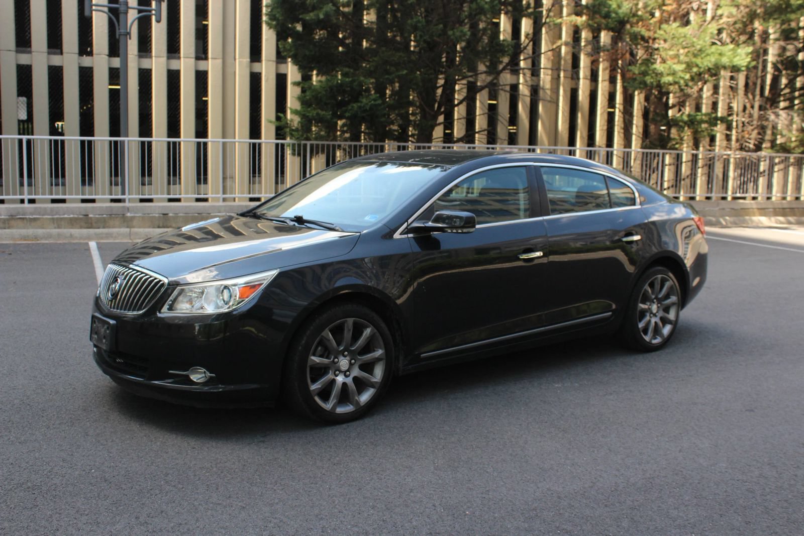 Used 2013 Buick LaCrosse Touring FWD image 12