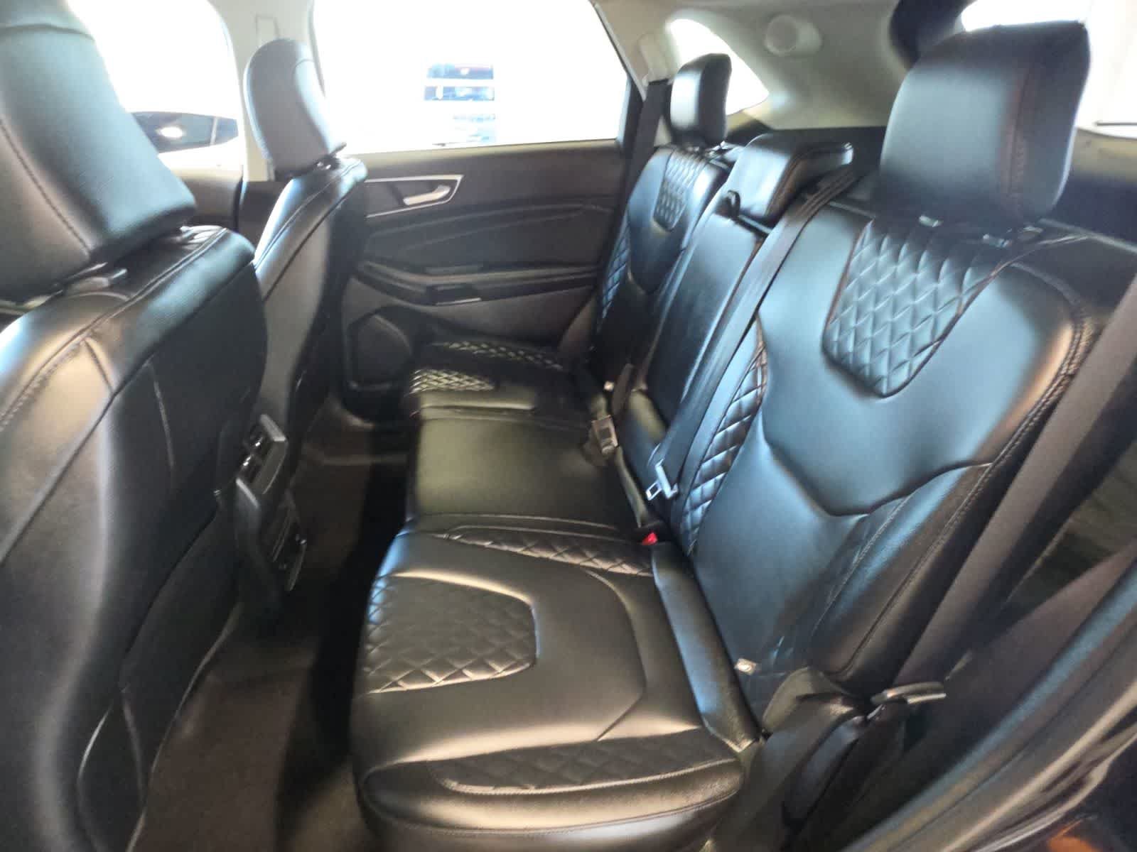 Used 2024 Ford Edge Titanium AWD/4WD image 30