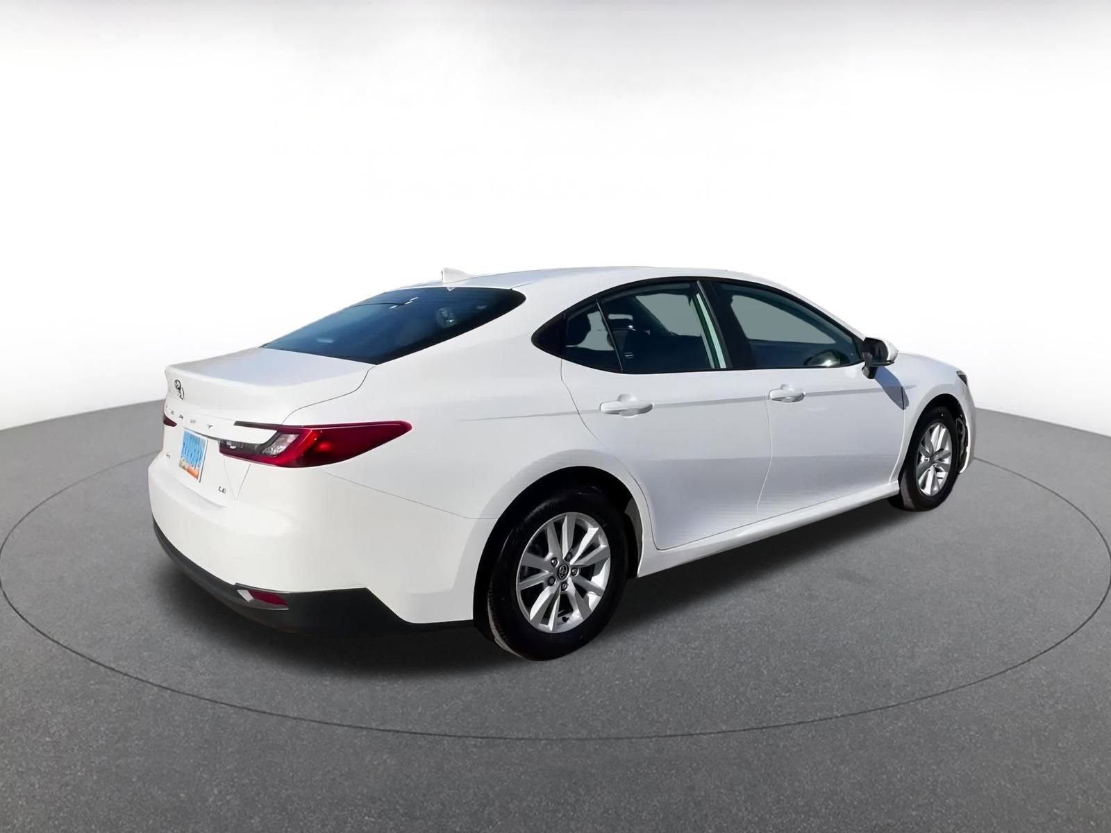 Used 2025 Toyota Camry LE image 22