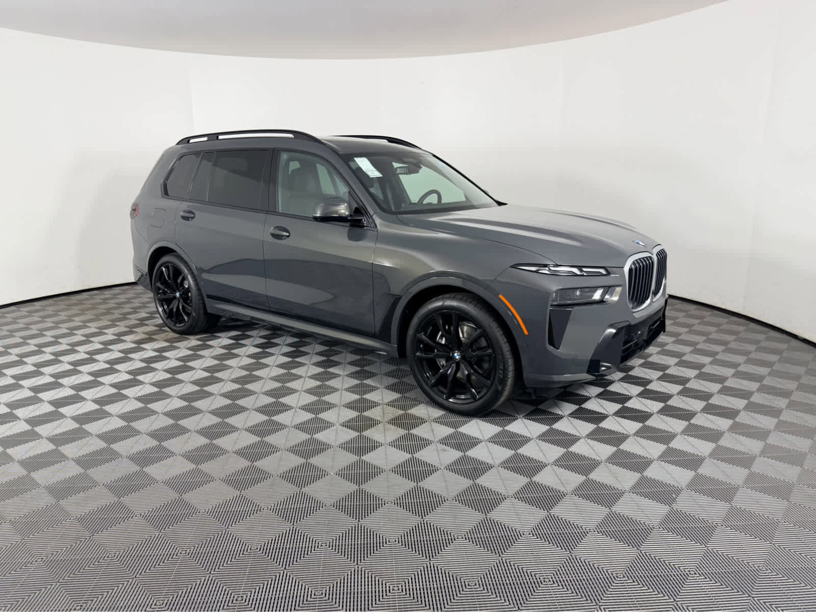 New 2026 BMW X7 xDrive40i w/ M Sport Package