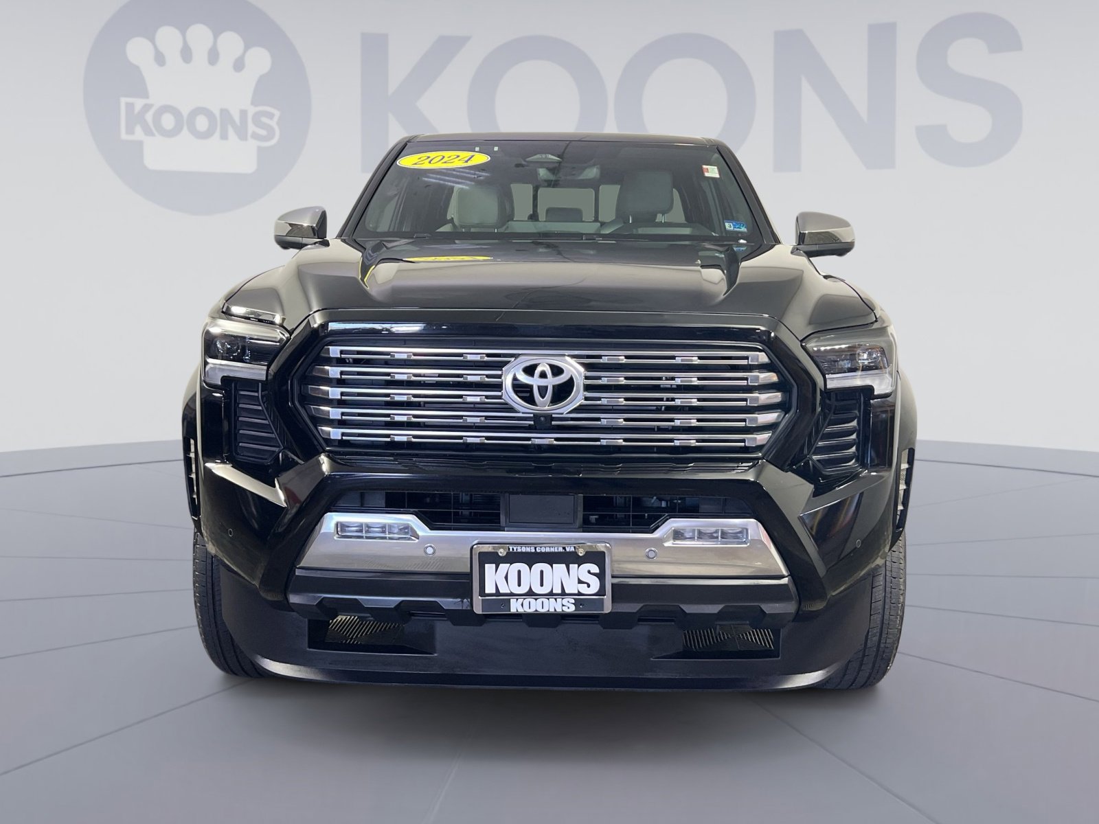 Used 2024 Toyota Tacoma Limited w/ Limited Package (LT) image 7