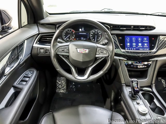 Certified 2023 Cadillac XT6 Premium Luxury image 2