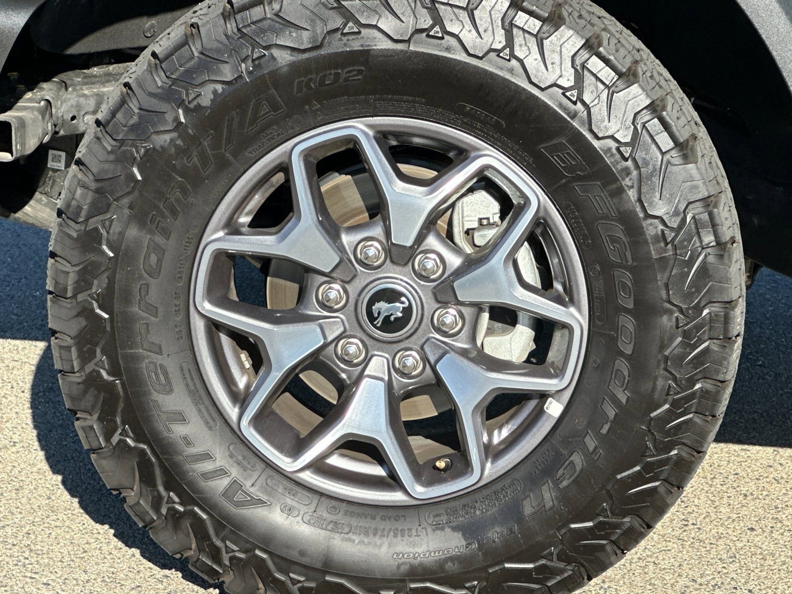 Used 2025 Ford Bronco Badlands image 34