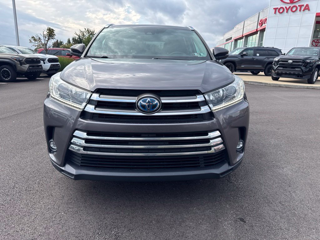 Used 2019 Toyota Highlander Limited AWD/4WD image 2