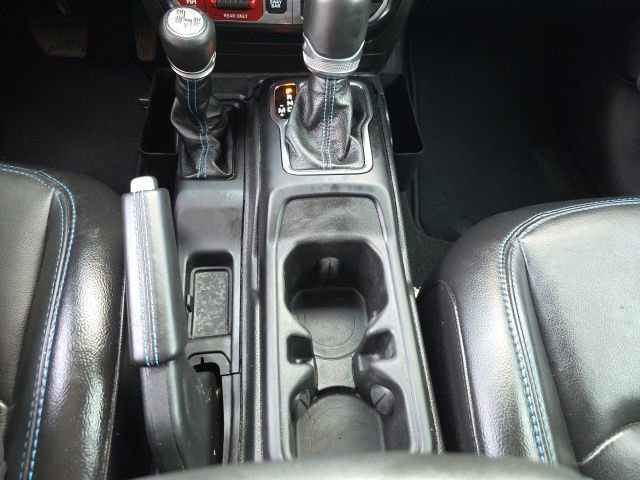 Used 2023 Jeep Wrangler Unlimited Rubicon 4xe w/ Cold Weather Group AWD/4WD image 28