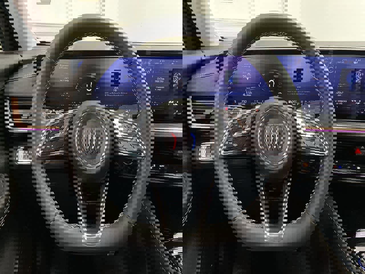 Used 2025 Buick Envision Sport Touring image 20