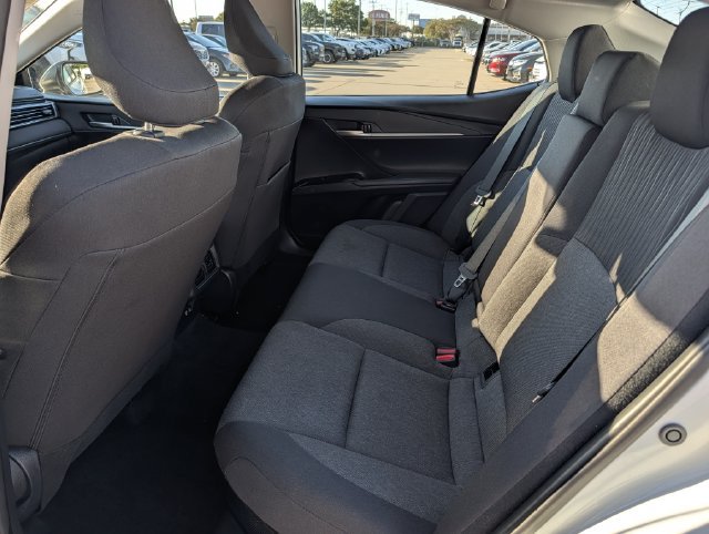 Used 2025 Toyota Camry LE FWD image 27