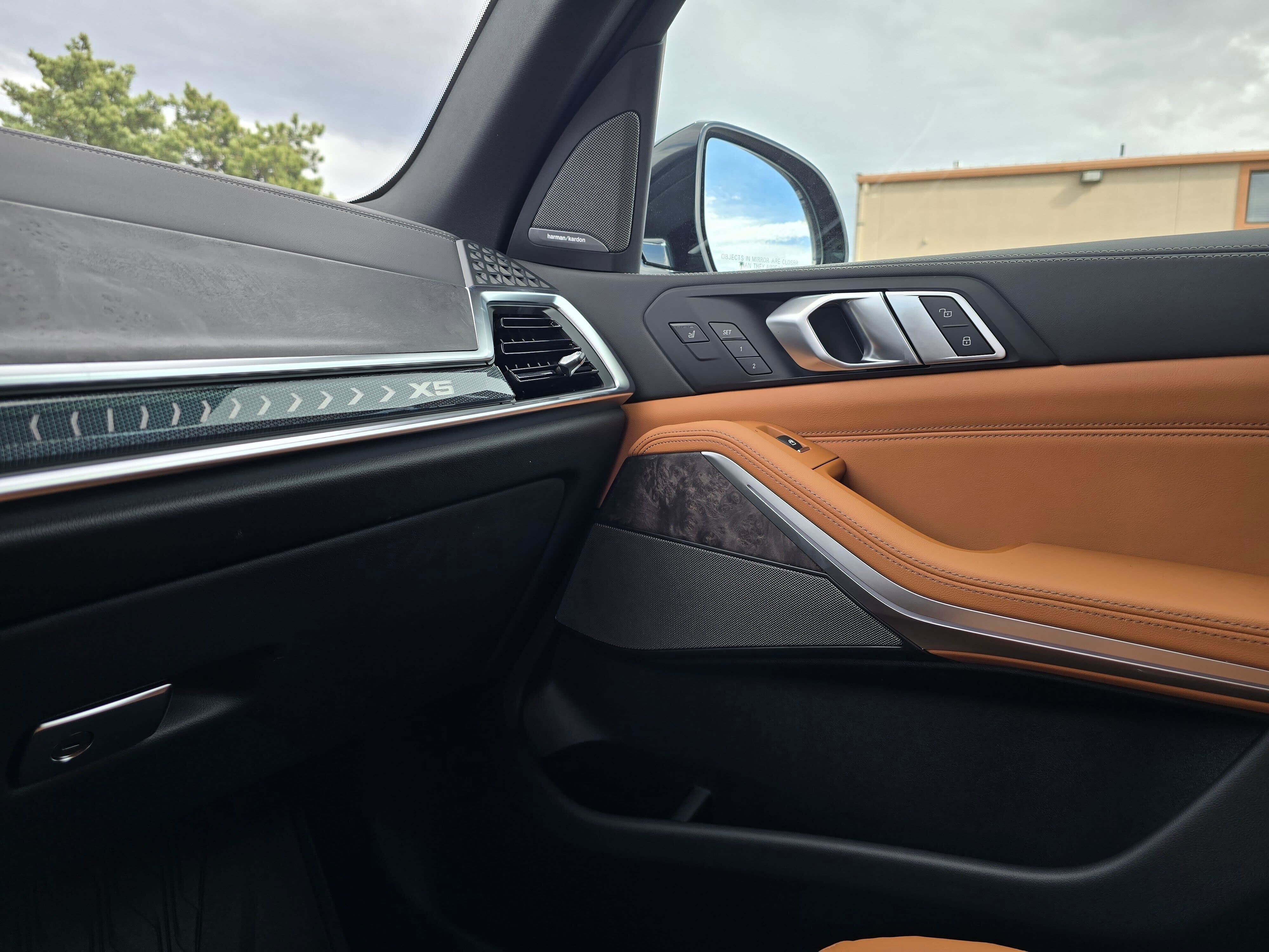 New 2026 BMW X5 xDrive50e w/ M Sport Package image 26