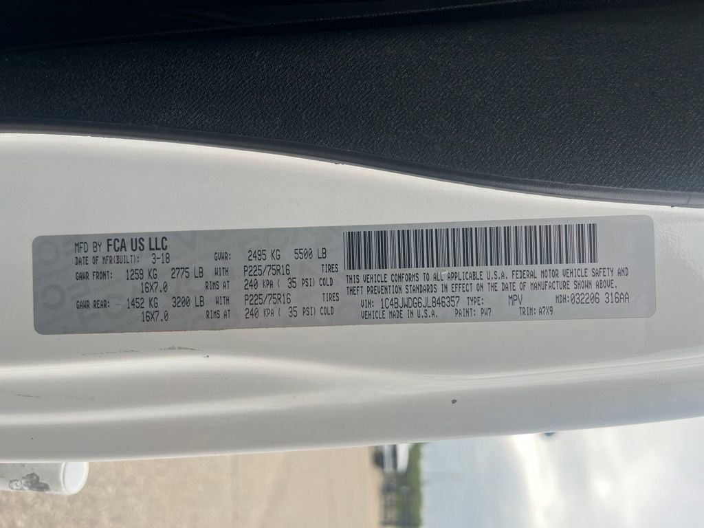 Used 2018 Jeep Wrangler Unlimited Sport w/ Connectivity Group image 27