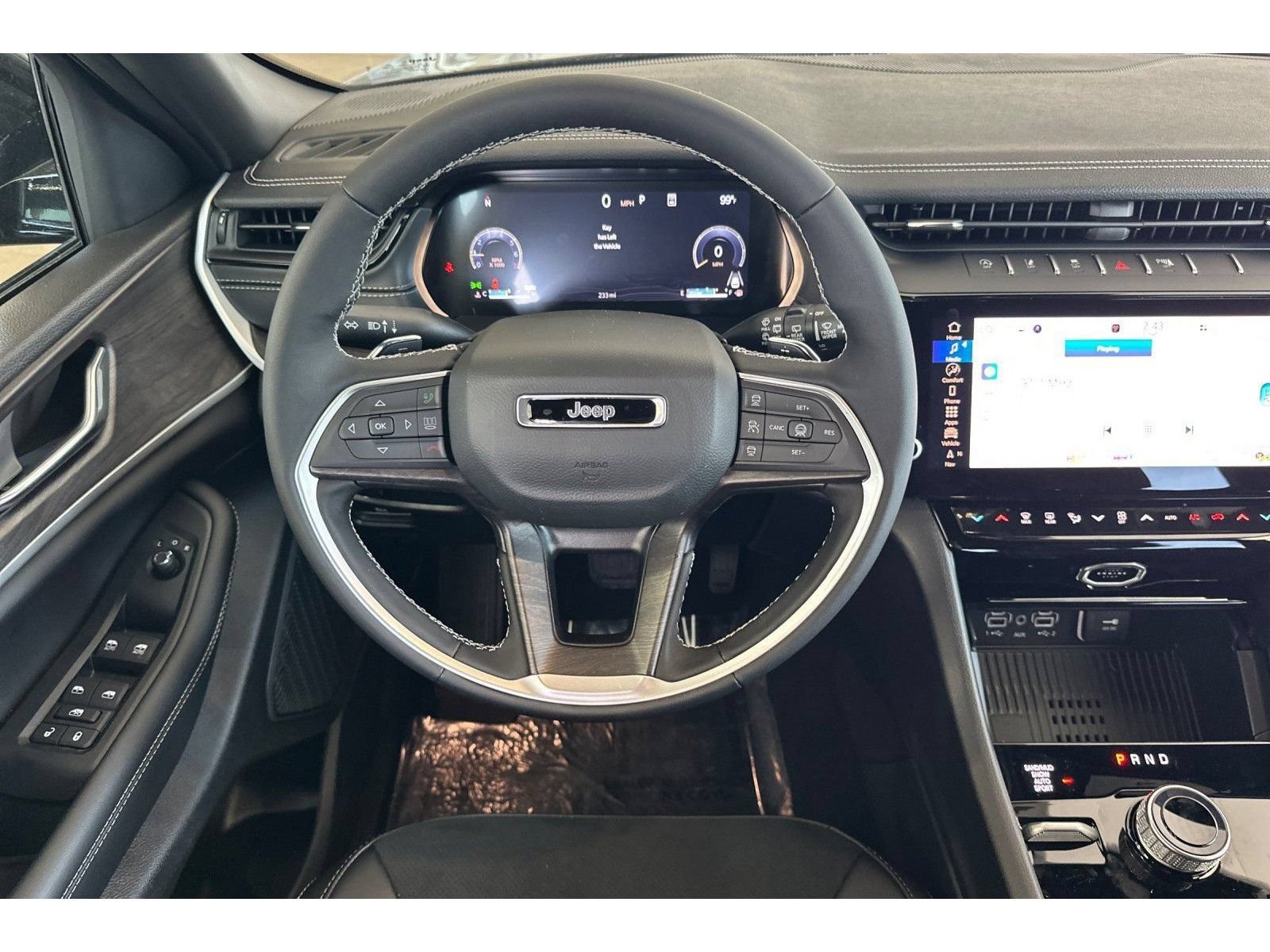 New 2026 Jeep Grand Cherokee Altitude AWD/4WD image 15
