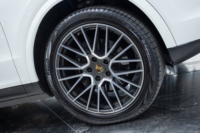 Used 2019 Porsche Cayenne image 26