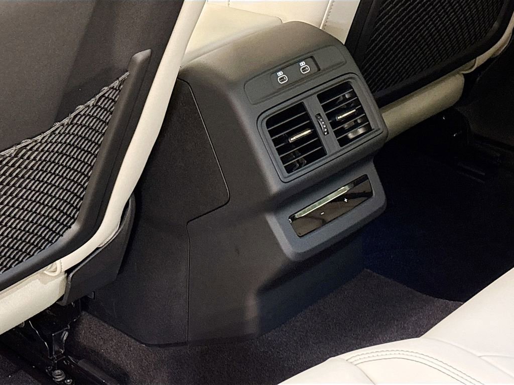 New 2025 Audi Q5 Premium Plus image 17