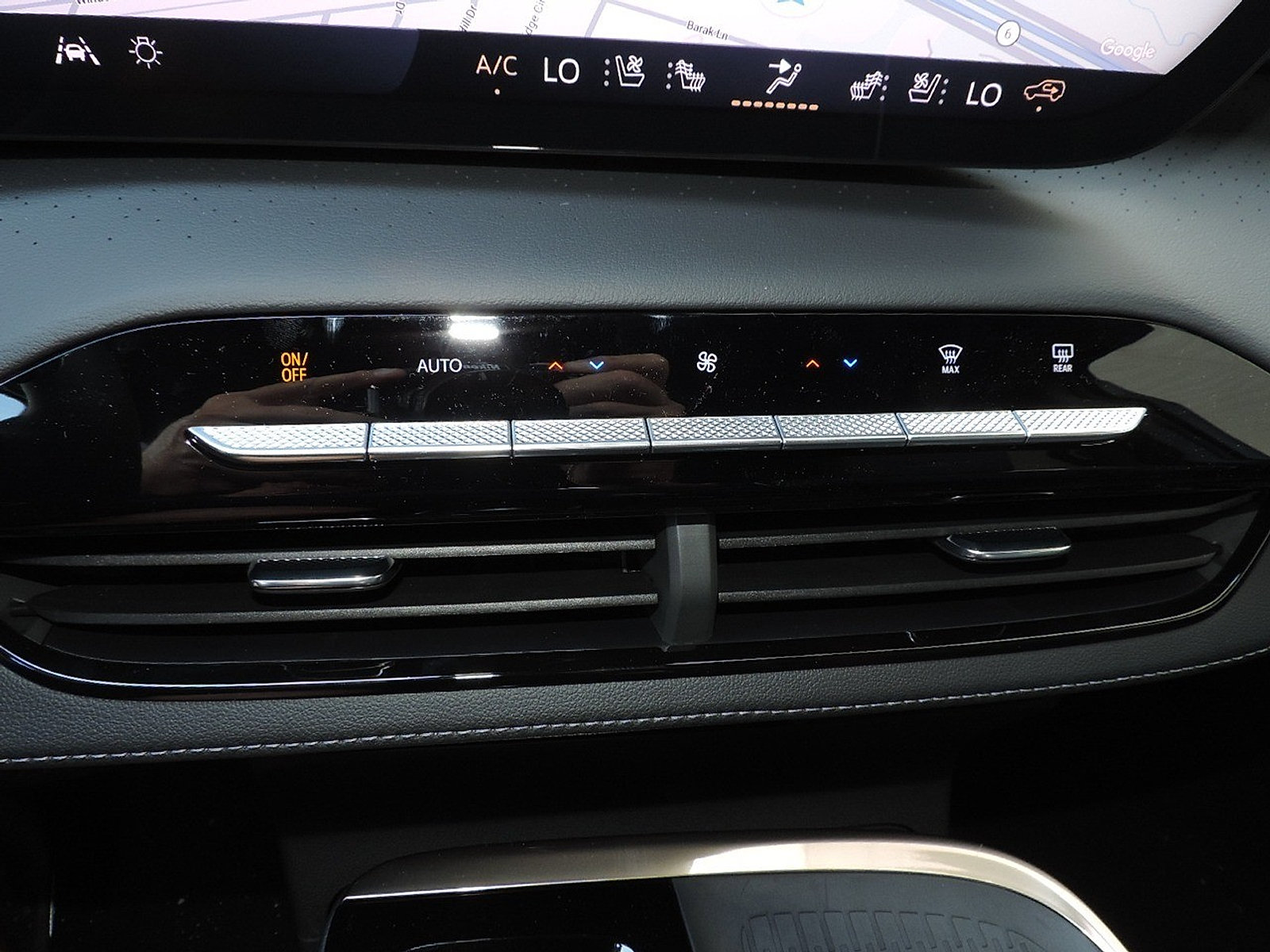 New 2026 Buick Enclave Avenir w/ Super Cruise Package FWD image 23