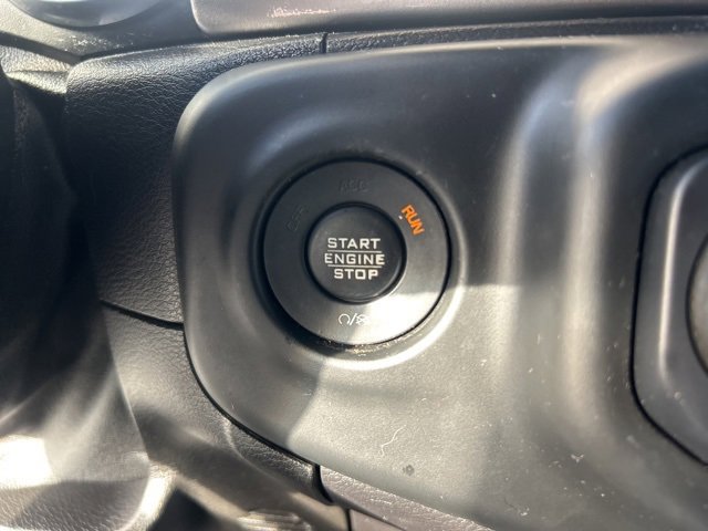 Used 2018 Jeep Wrangler Unlimited Sahara image 26