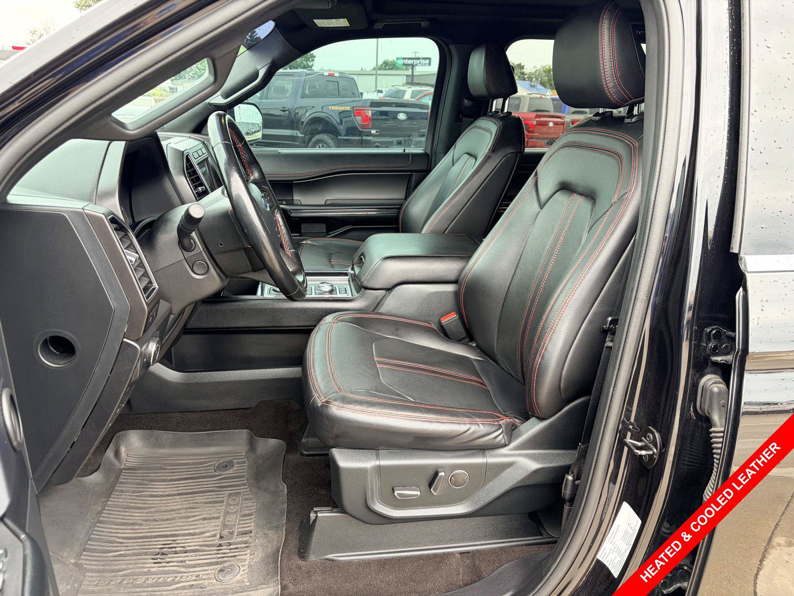 Used 2021 Ford Expedition Limited w/ Equipment Group 303A AWD/4WD image 3