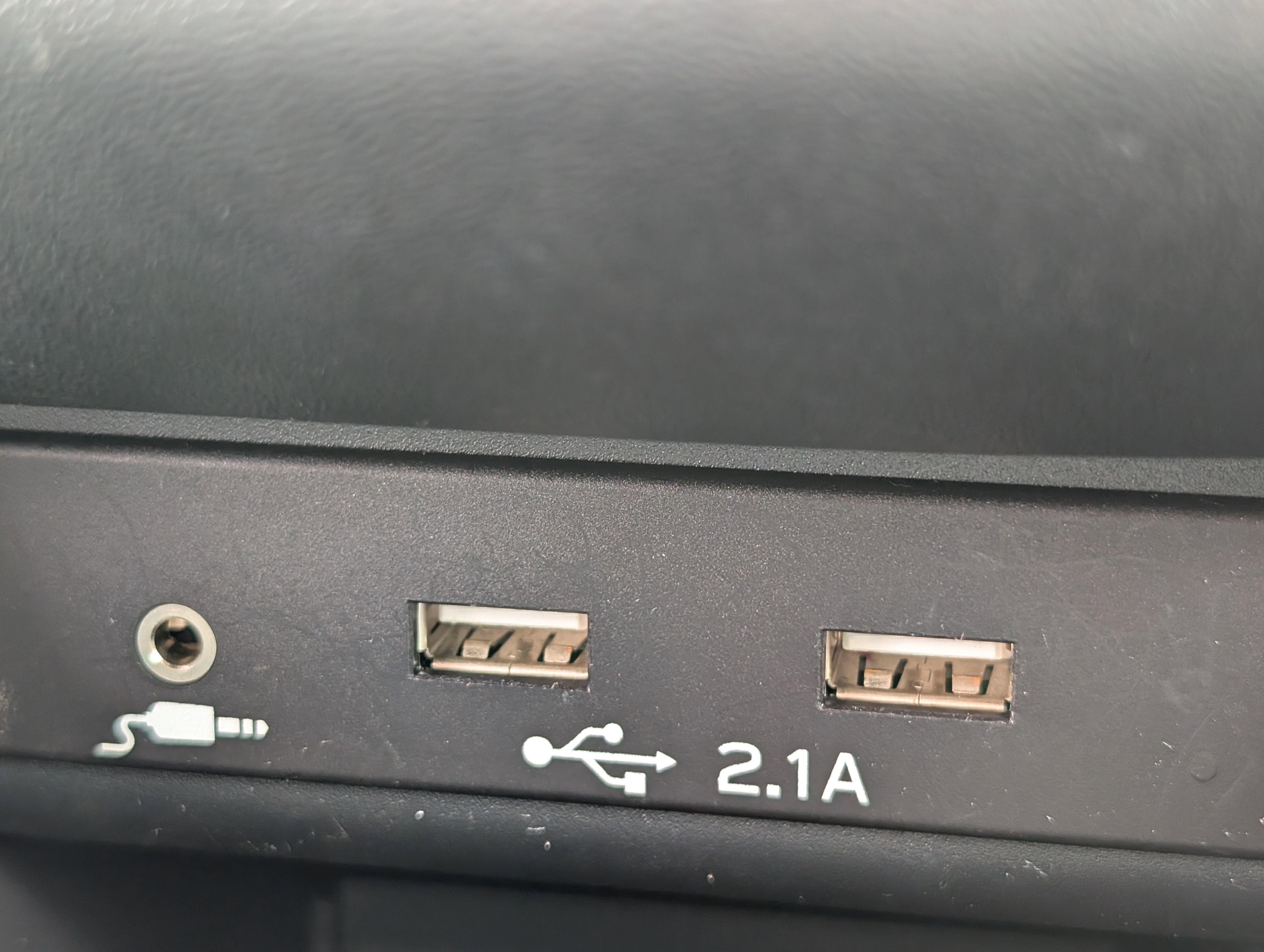 Used 2022 Subaru Outback Premium image 21