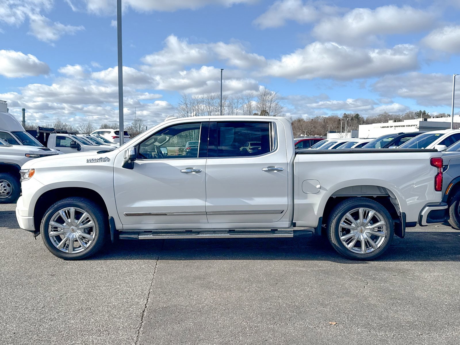 Certified 2022 Chevrolet Silverado 1500 High Country w/ High Country Premium Package image 4