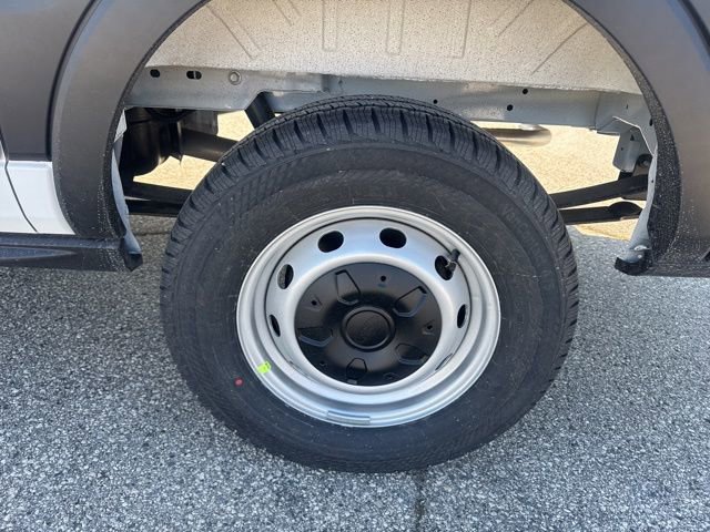 New 2026 Ford Transit 250 Low Roof RWD image 17