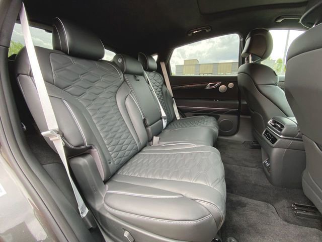 Used 2025 Genesis GV80 3.5T e-SC AWD/4WD image 28