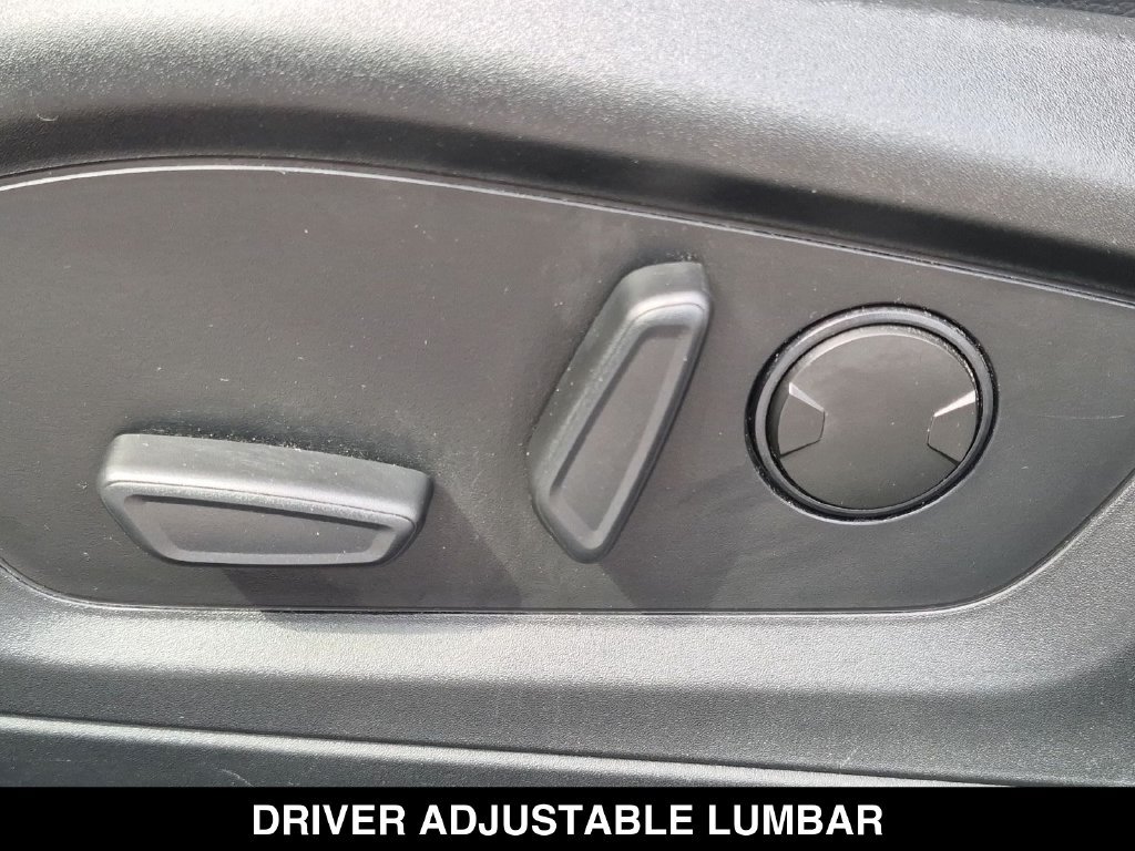 Used 2020 Ford Explorer XLT w/ Equipment Group 202A AWD/4WD image 19