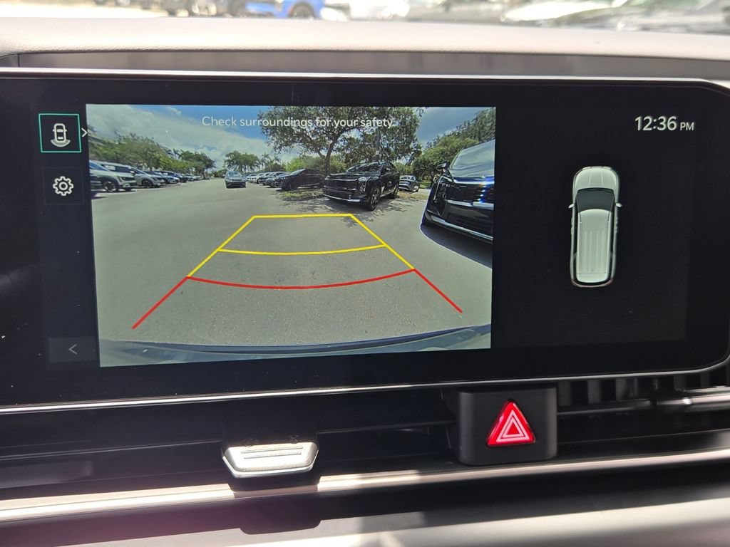 New 2027 Kia Carnival LXS FWD image 11