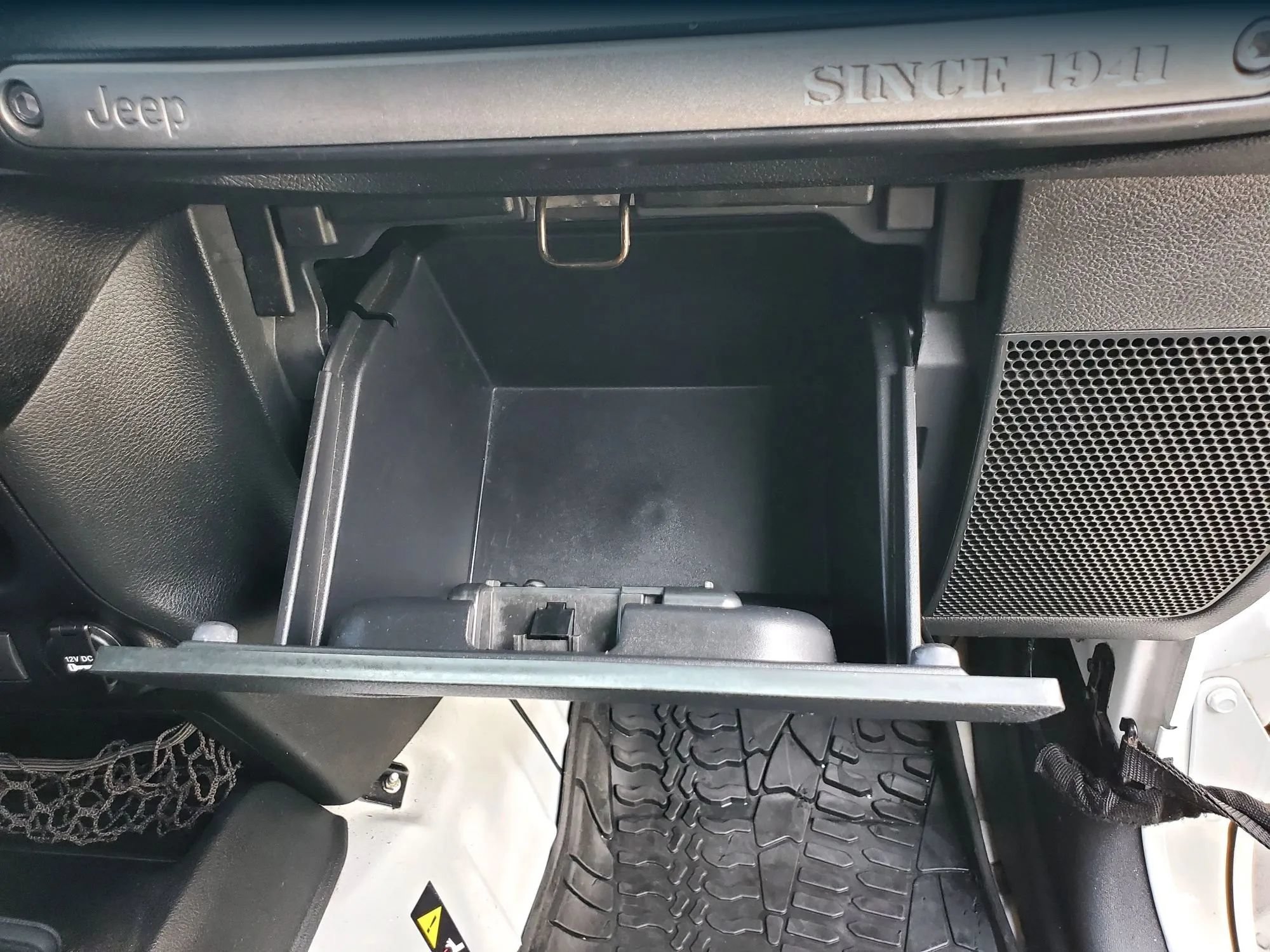 Used 2015 Jeep Wrangler Sport AWD/4WD image 23
