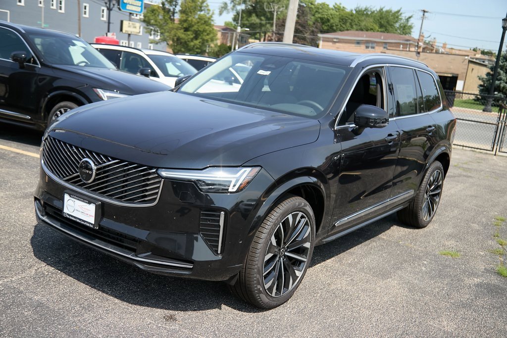 New 2025 Volvo XC90 B6 Plus w/ Protection Package image 6