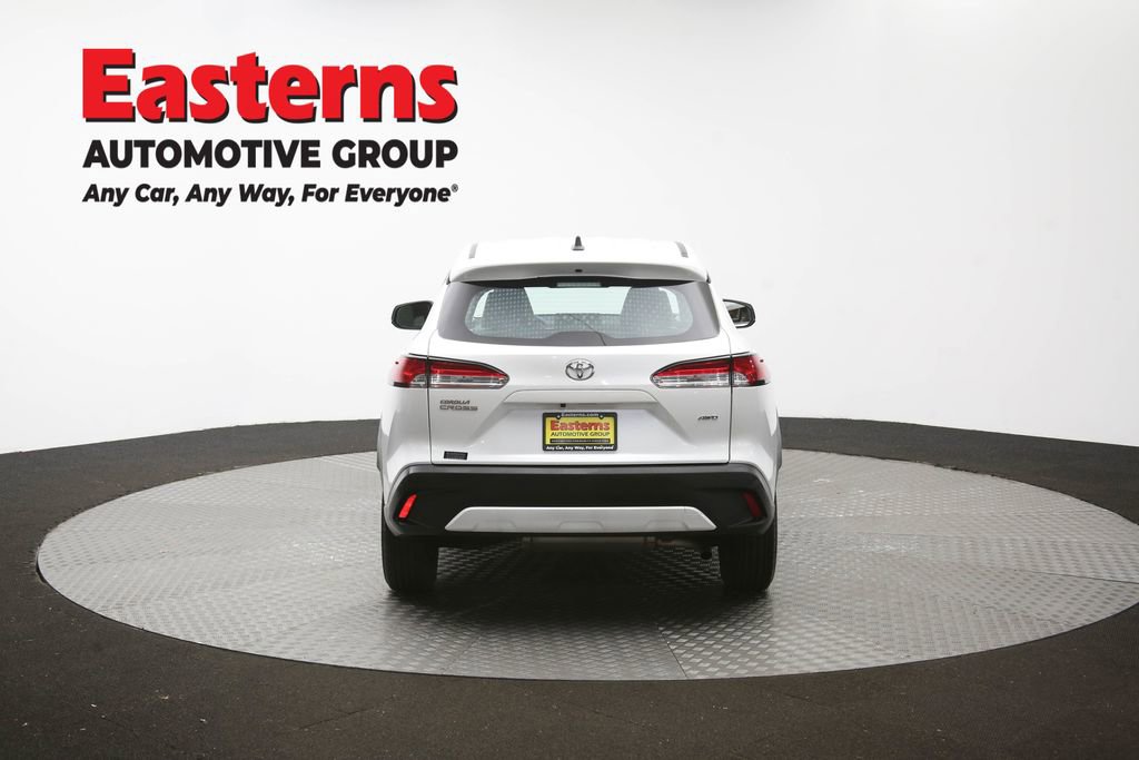 Used 2024 Toyota Corolla Cross L AWD/4WD image 35
