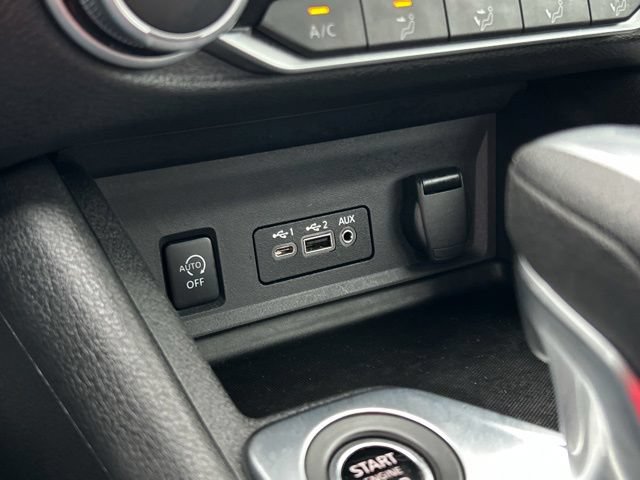 Used 2024 Nissan Sentra SV FWD image 39