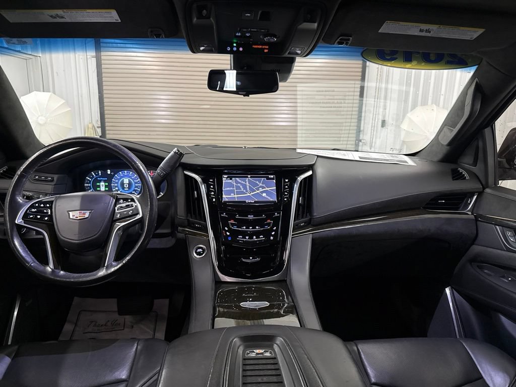 Used 2019 Cadillac Escalade ESV Platinum RWD image 15