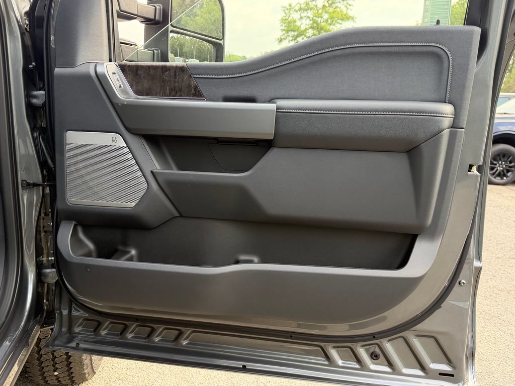 New 2026 Ford F350 Lariat AWD/4WD image 10