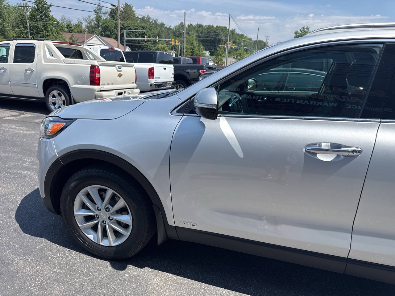 Used 2018 Kia Sorento AWD image 4