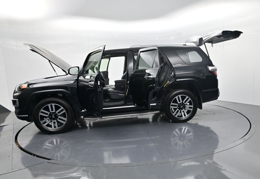 Used 2022 Toyota 4Runner Limited image 59