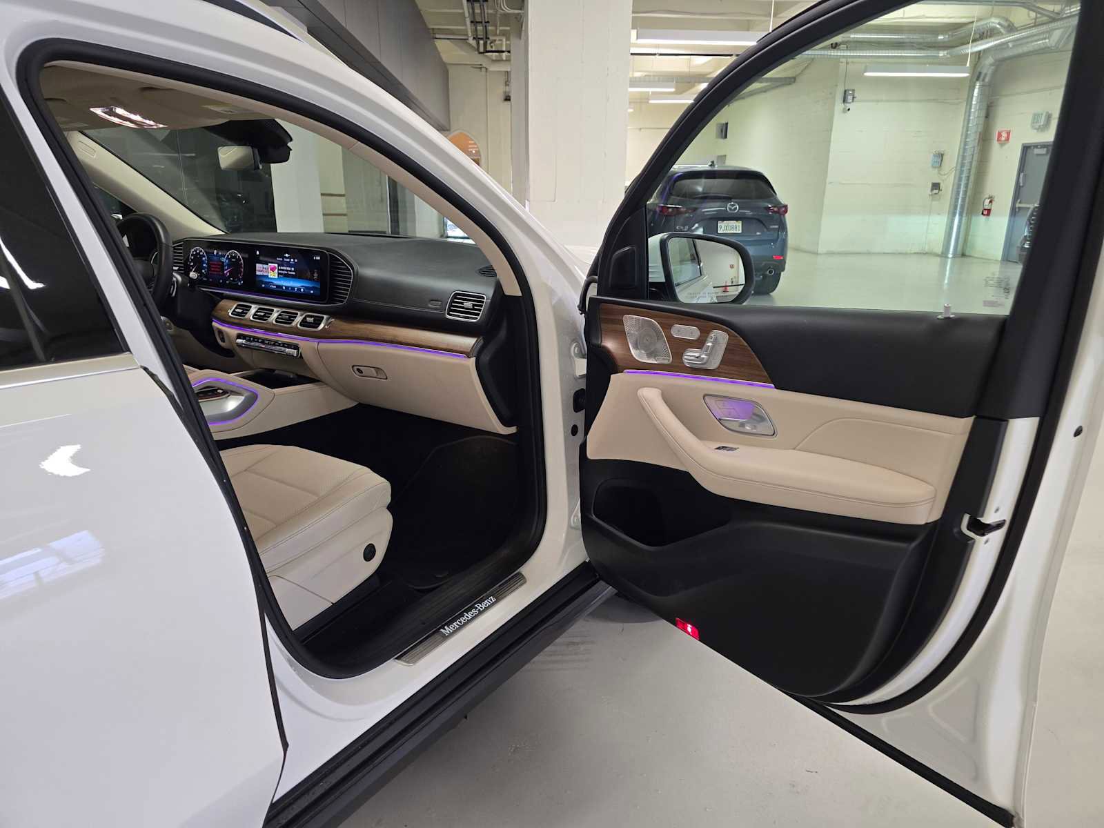 Used 2025 Mercedes-Benz GLS 450 GLS 450 image 13