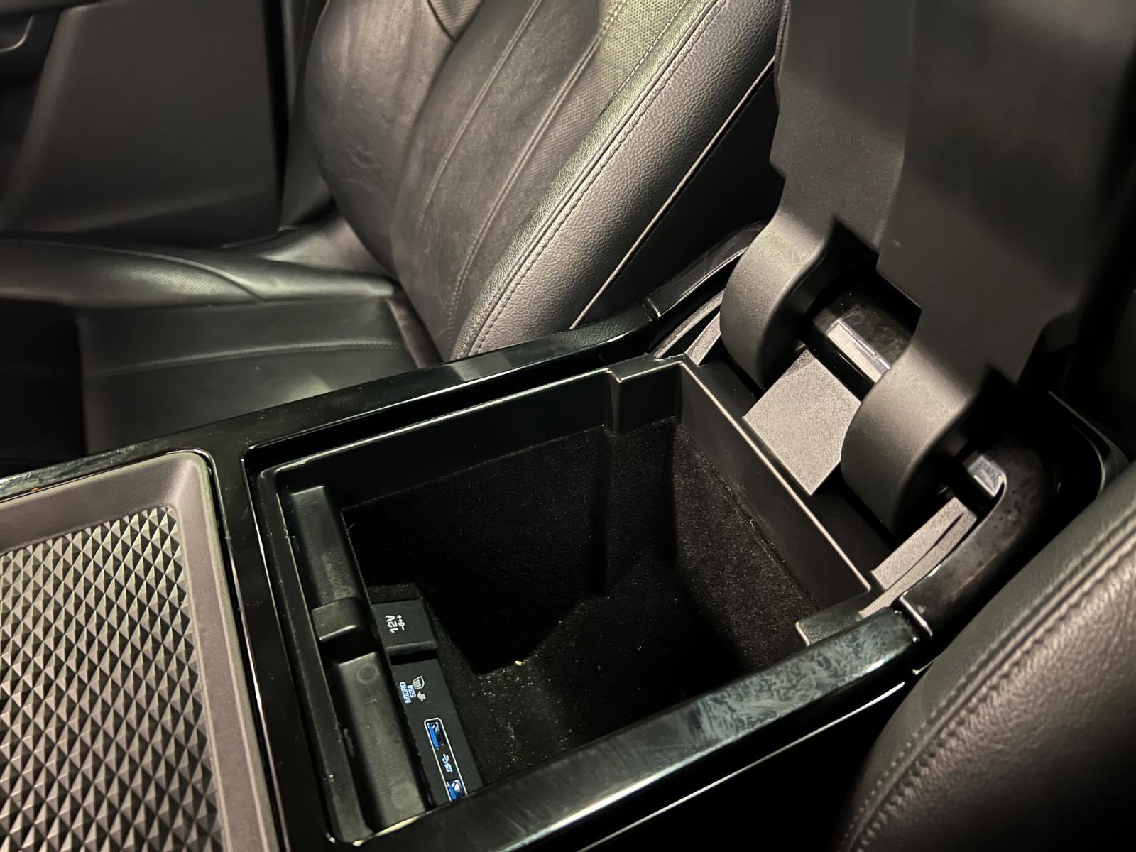 Used 2020 Land Rover Range Rover Evoque SE image 20