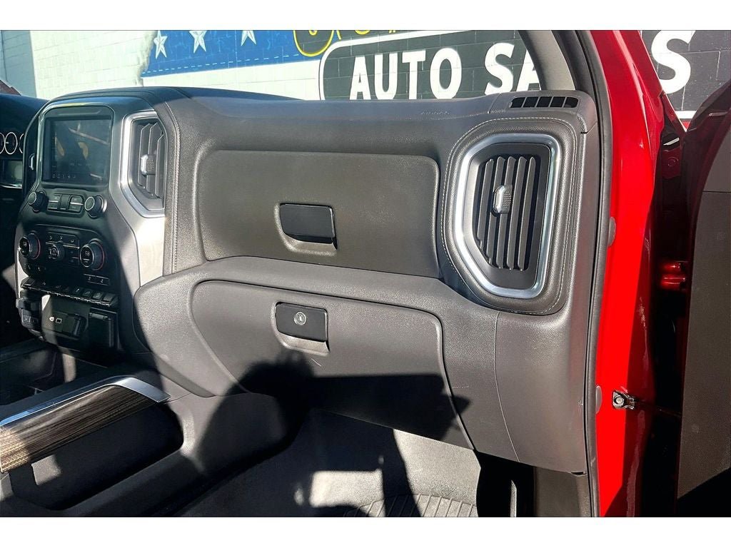 Used 2022 Chevrolet Silverado 1500 LT Trail Boss w/ LT Trail Boss Premium Package AWD/4WD image 17